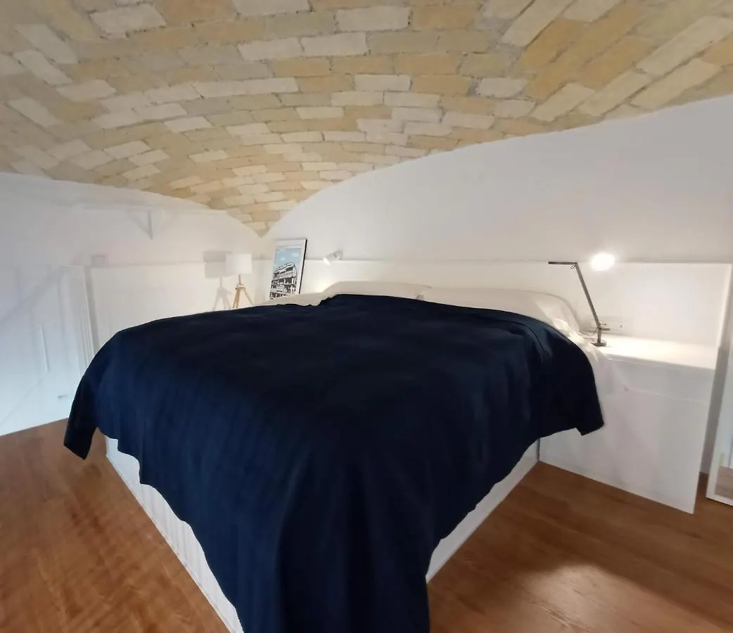 Tolli Colosseo Apartment Roma 0*,  Italia